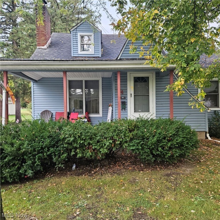 54 S Hazelwood Ave Unit up, Youngstown, OH 44509 Room for Rent in