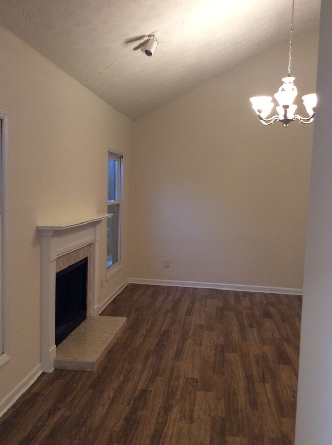 Foto del edificio - 2372 Cove Rd