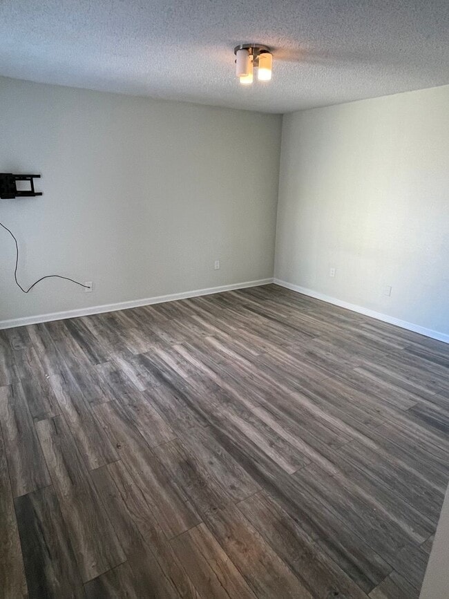 Foto del edificio - 1BD/1BA Condo located on the Germantown/Me...