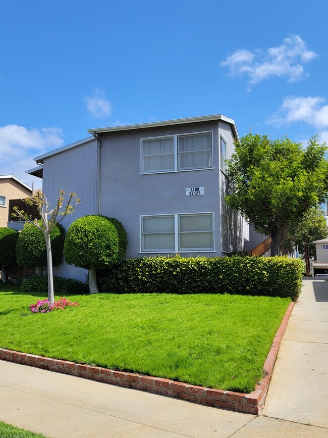 Building Photo - 3708 Corinth Ave
