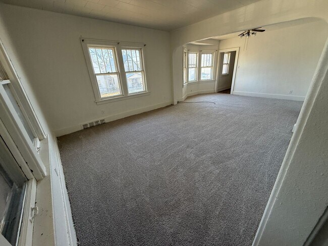 Foto del edificio - $900 - 2 Bed 1 Bath House