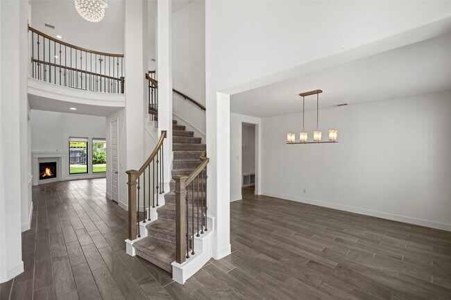 Building Photo - 28946 Parker Ridge Dr