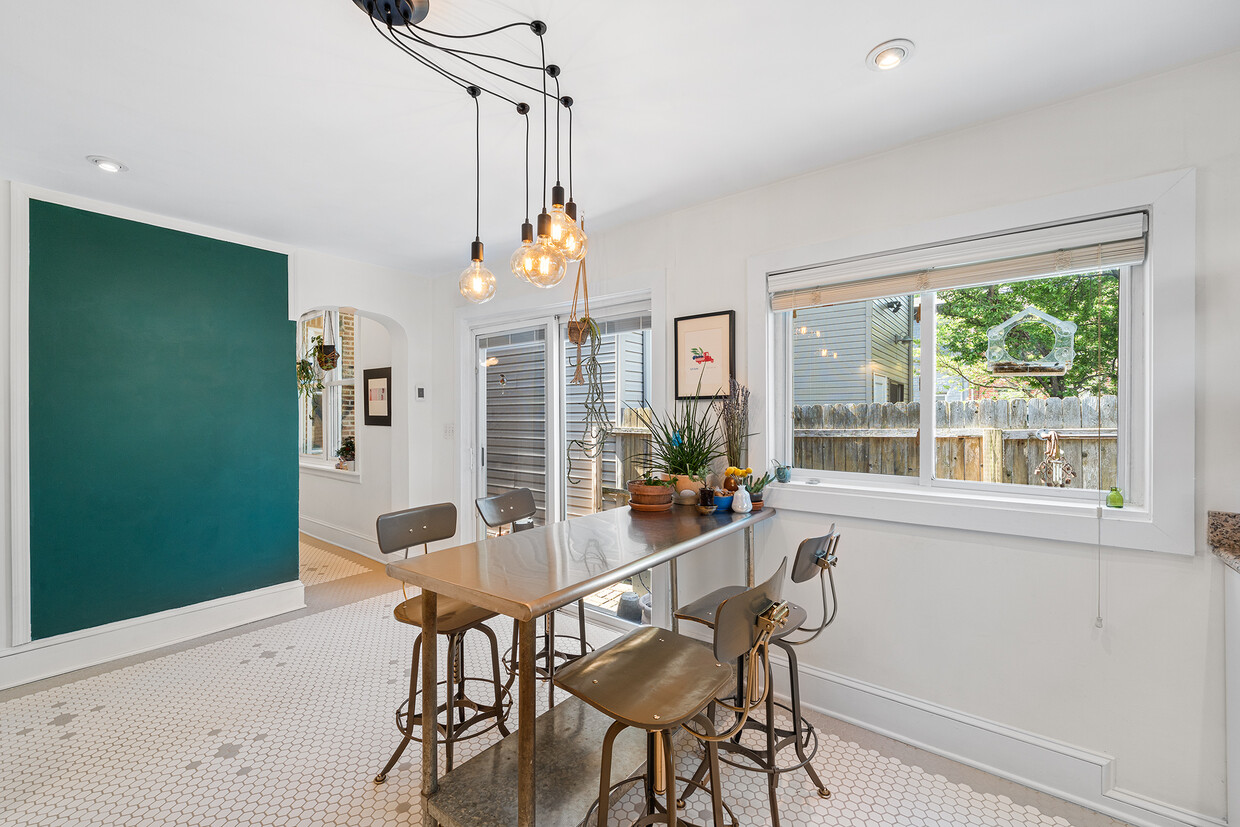 Foto principal - 1852 Tulip St