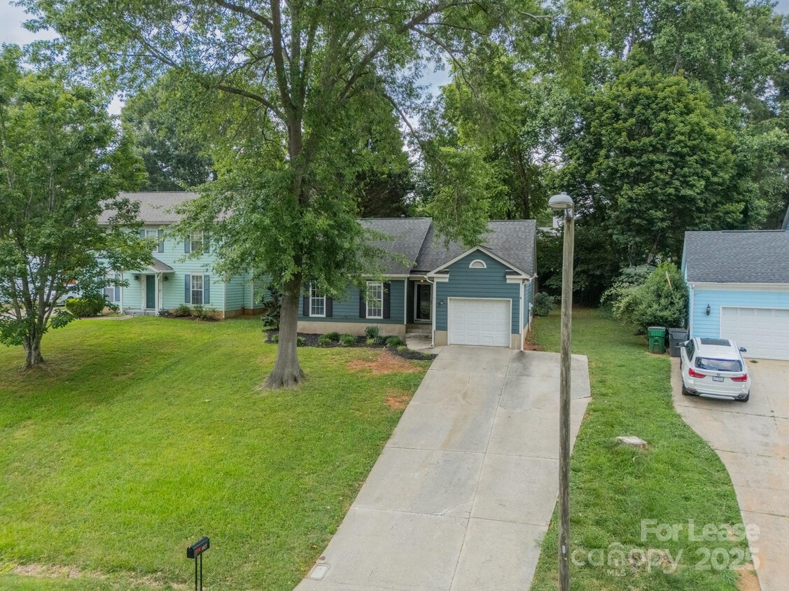 Primary Photo - 8027 Sherington Way