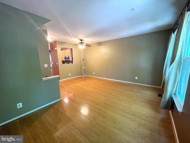 Building Photo - 171 Barrett Pl