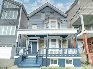 Building Photo - 178 Littleton Ave