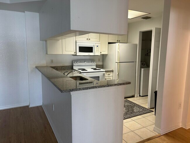 Foto del edificio - 2806 Veronia Dr
