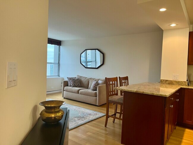 Foto del edificio - 655 W Irving Park Rd