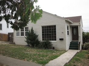 Building Photo - 243 Steffan St