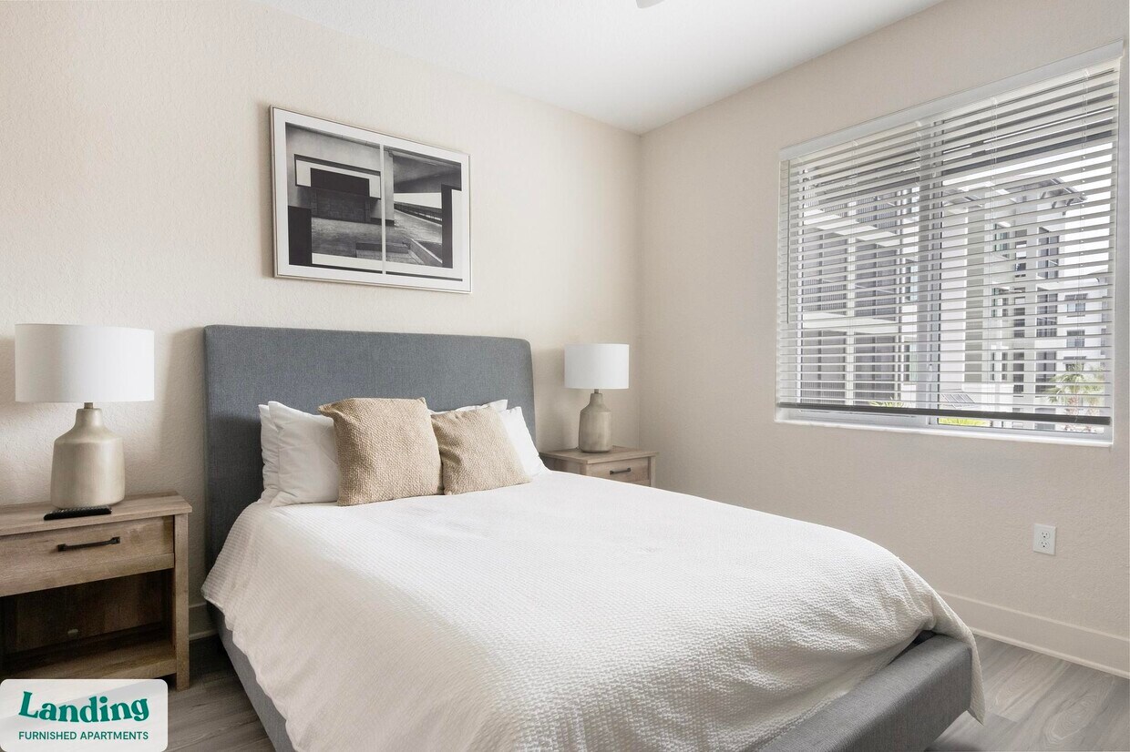 Foto principal - 9650 52nd Ave E