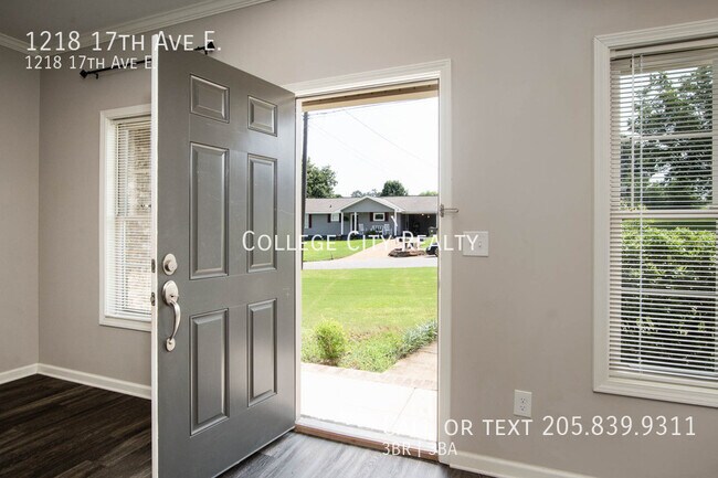 Foto del edificio - 1218 17th Ave E