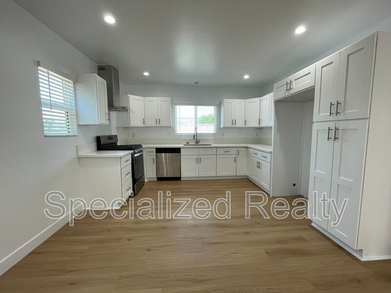 Foto principal - 1135 Scofield Dr