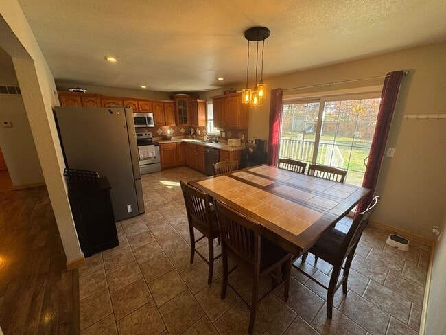 Building Photo - Great home!