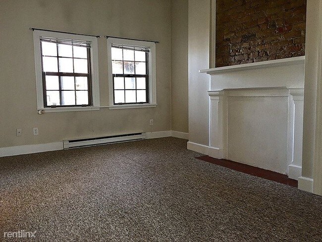 Foto del edificio - 2 br, 1 bath Apartment - 19 Western Avenue