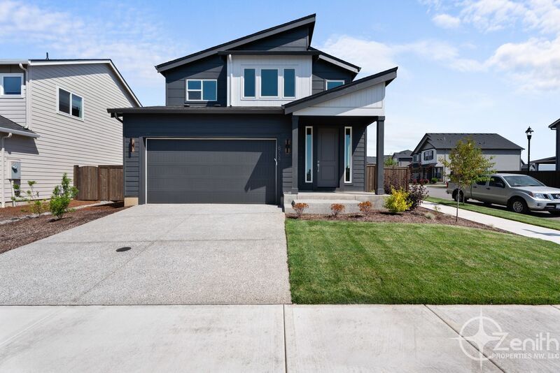 Foto principal - 8734 S 1st St