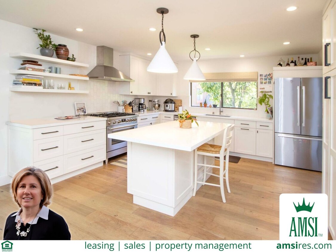 Foto principal - Completely remodeled Sun Valley home