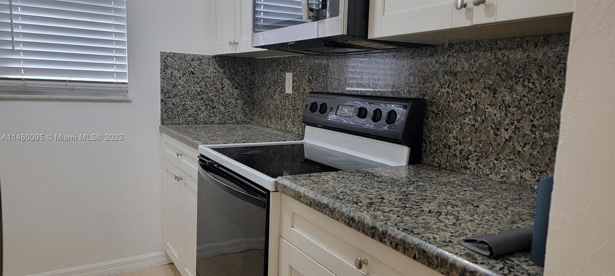 4050 NW 135th St Unit 11, Opalocka, FL 33054 Condo for Rent in Opa