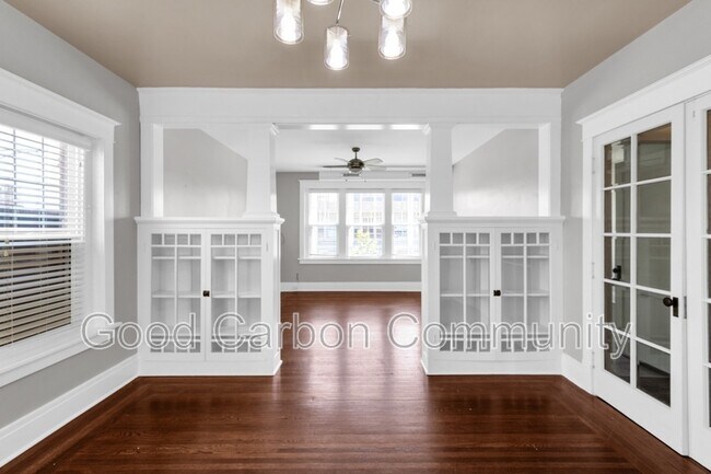 Foto del edificio - 1378 Hertel Ave