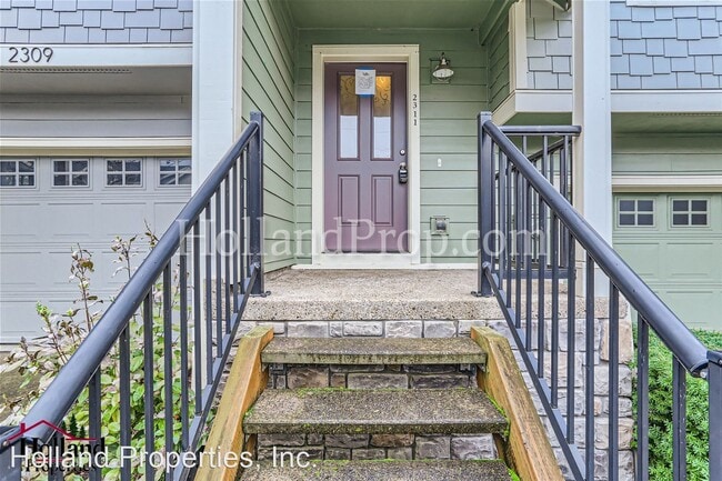 Building Photo - 2 br, 2.5 bath House - 2311 NE Redelfs Way