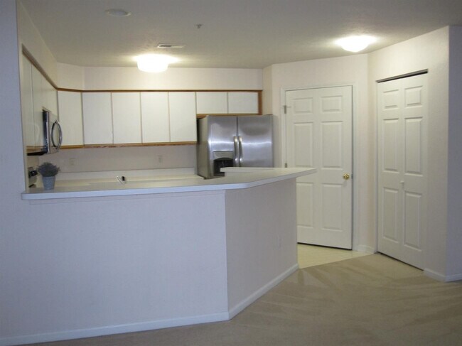 Building Photo - 1419 Millbrook Trail