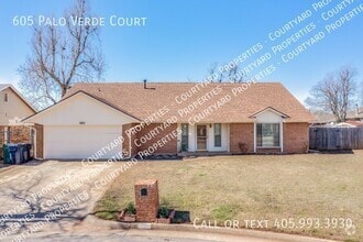 Building Photo - 605 Palo Verde Ct