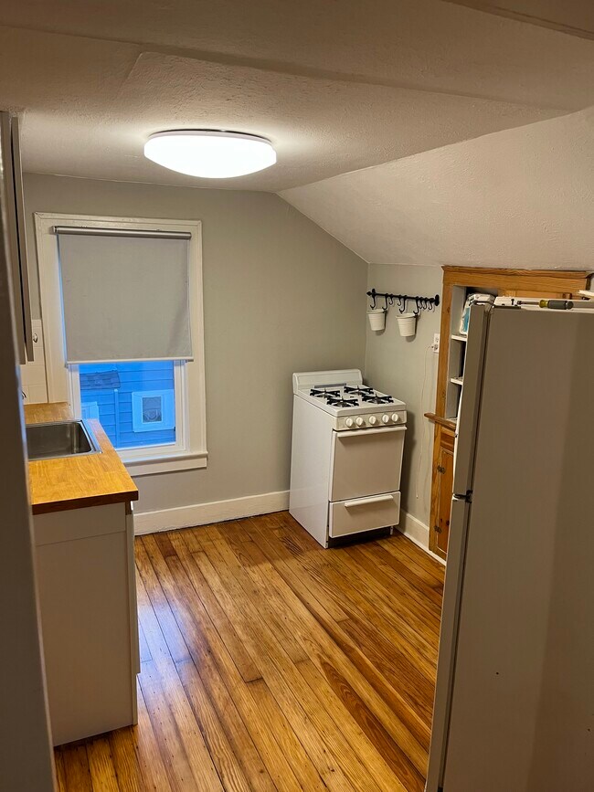 Foto del edificio - 347 E Saratoga St