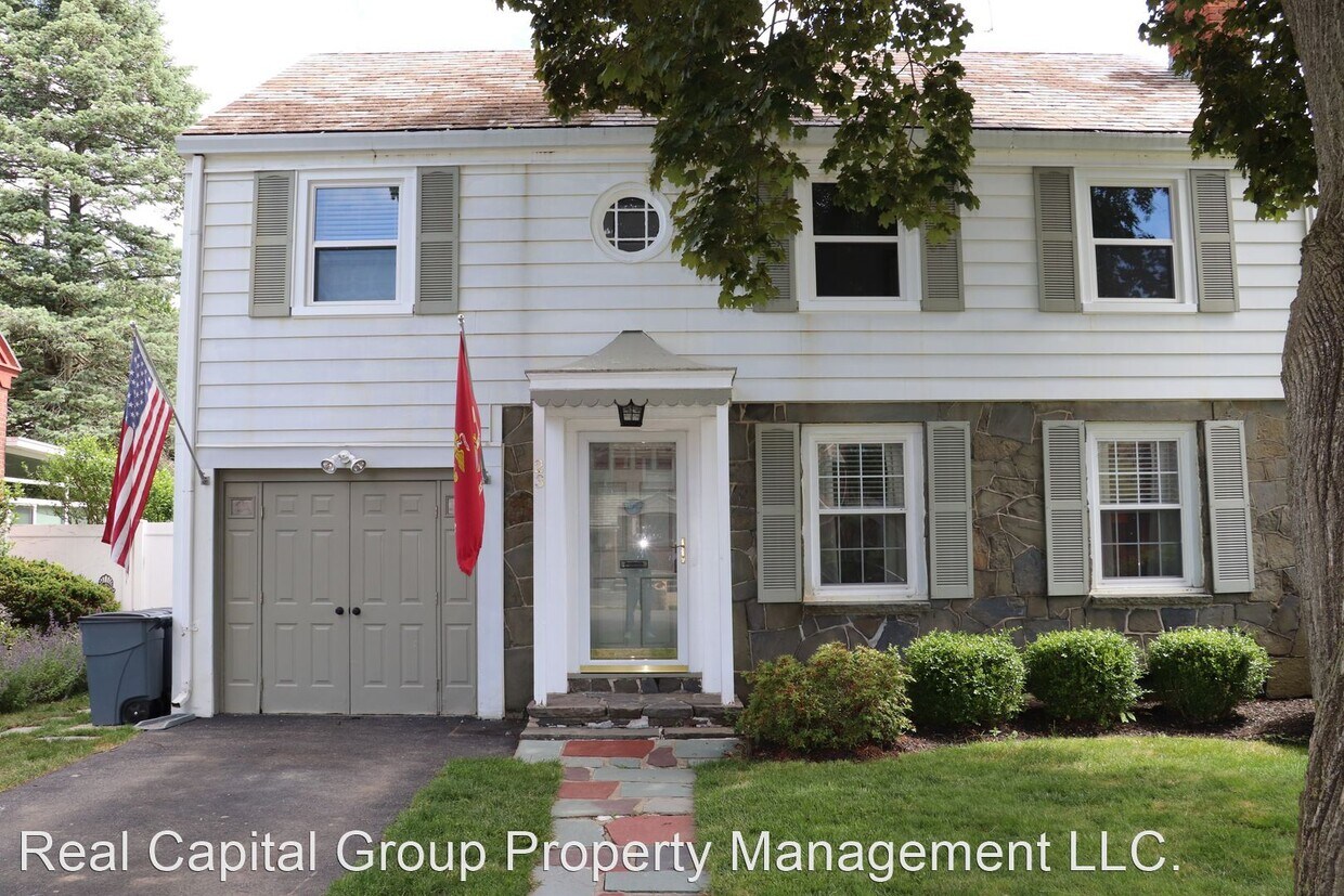 Primary Photo - 3 br, 1.5 bath House - 23 Home Ave.