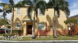 Foto del edificio - 4 br, 4 bath Townhome - 10067 NW 75th Ter ...