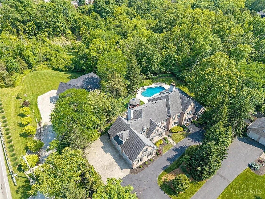 Primary Photo - 9123 E Kemper Rd