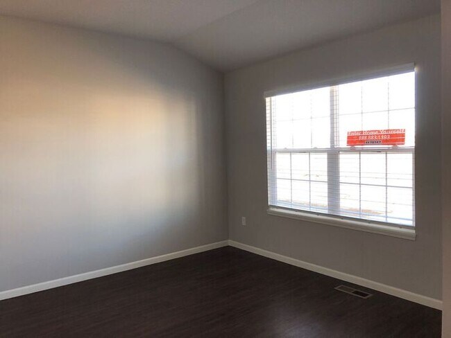 Foto del edificio - 715 N Scott Ave