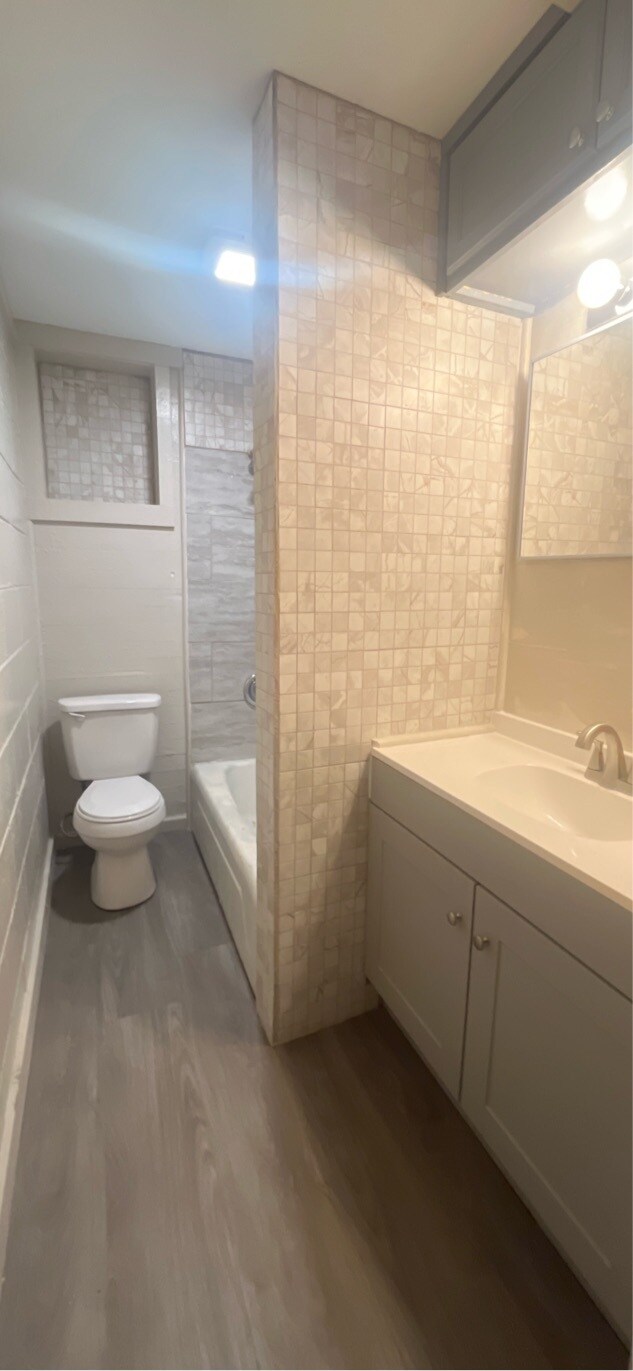 Foto del edificio - 822 Corn Ave