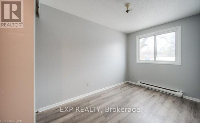 Building Photo - 1200 Courtland Ave E