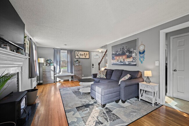 Foto del edificio - 133 Robbins Ave