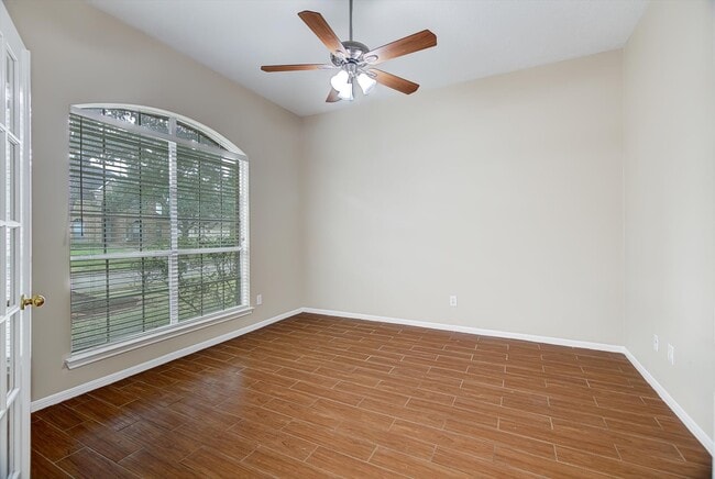 Building Photo - 21610 Emerald Ridge Cir