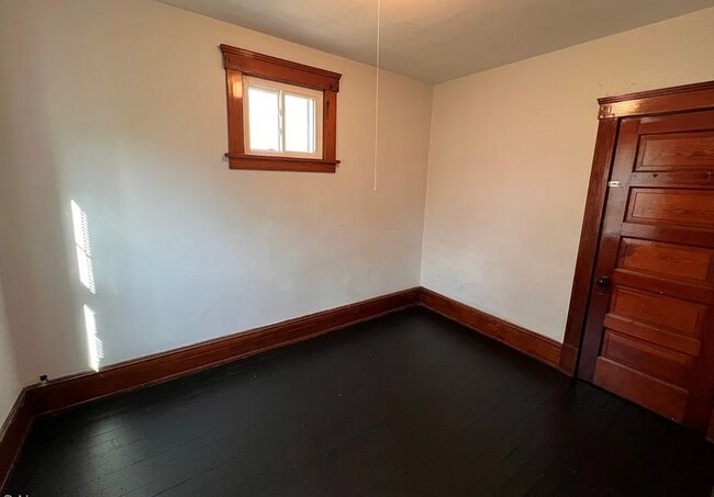 Foto del edificio - 6605 Bonna Ave