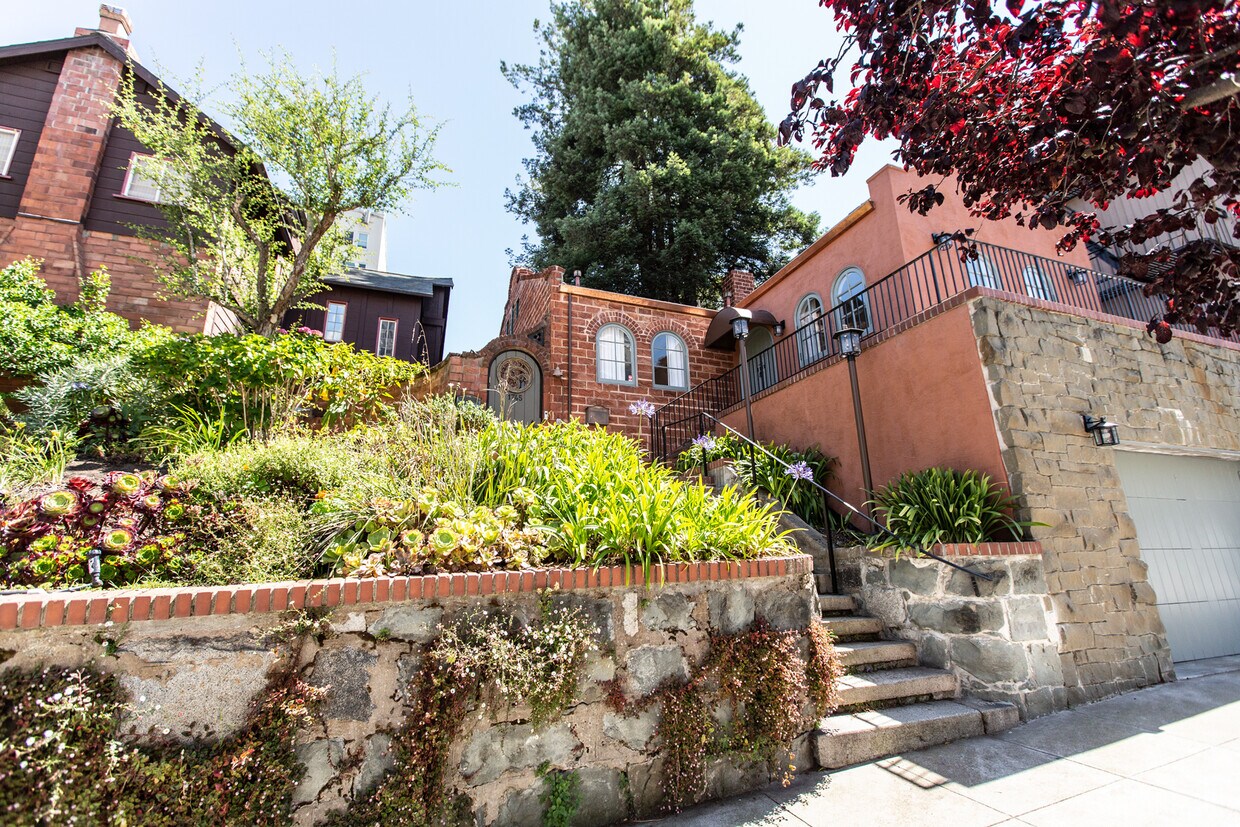 Primary Photo - 1751 Vallejo St.