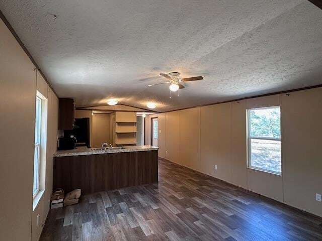 Building Photo - 302 Lone Star Rd