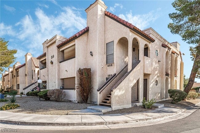 Building Photo - 1751 E Reno Ave