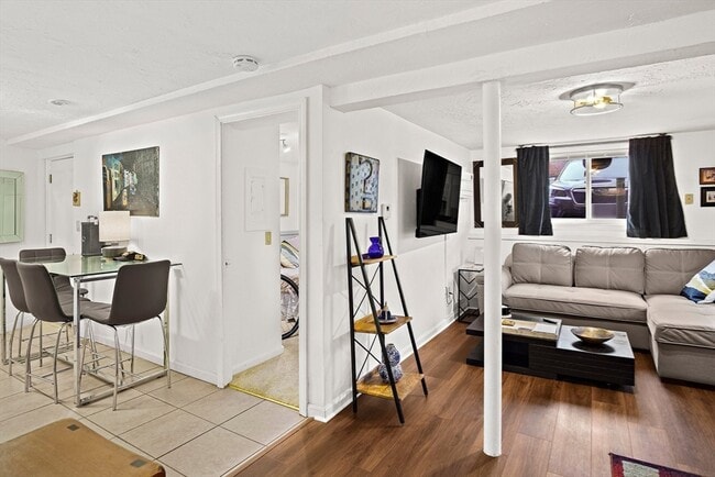 Building Photo - 243 Lake St