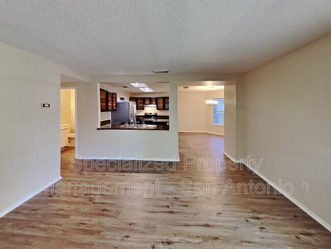 Building Photo - 8118 Stagwood Hill