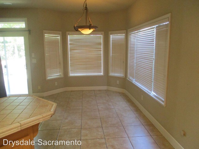 Foto del edificio - 3 br, 2 bath House - 1320 Rolling Hills Dr.