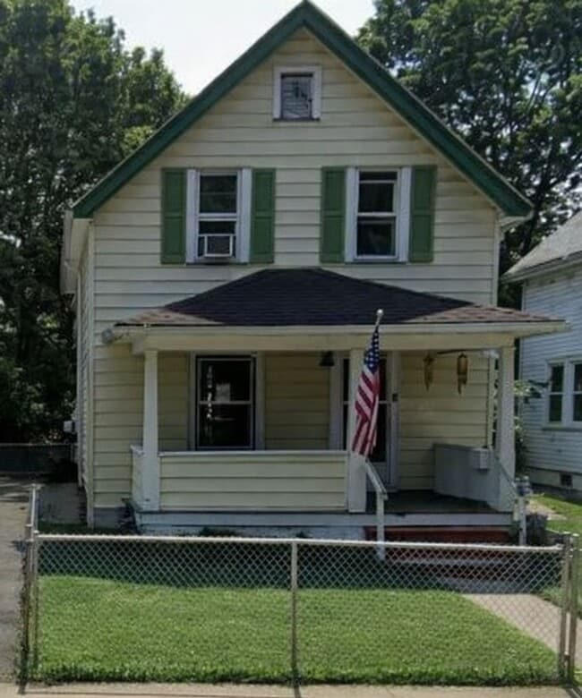 Building Photo - 171 Mohawk St