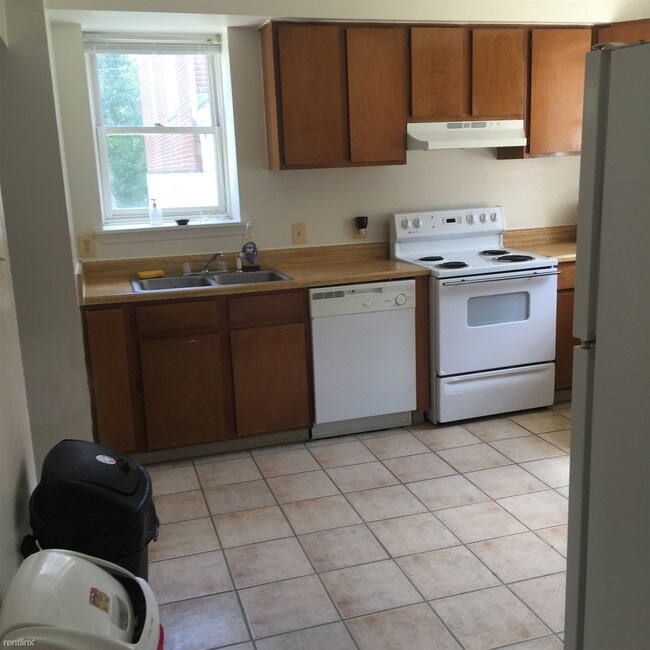 Building Photo - 102 Reider Ct