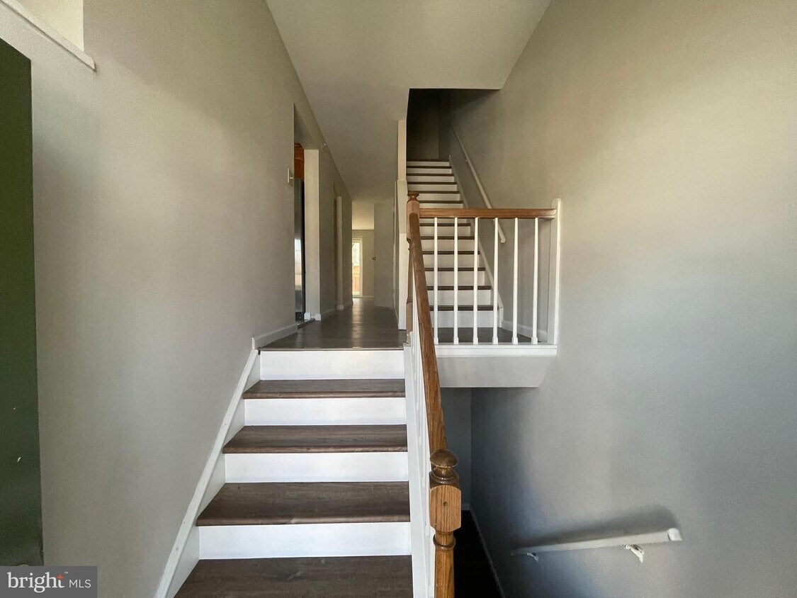 9817 Rainleaf Ct, Columbia, MD 21046 Townhome Rentals in Columbia MD