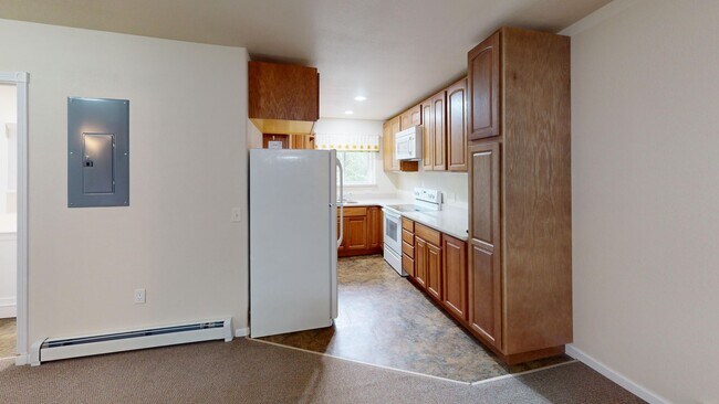 Building Photo - 2681 Mockler Ave