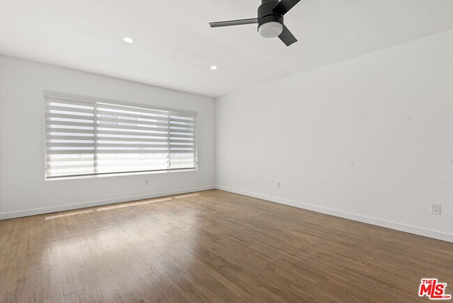 Foto del edificio - 25226 Loytan St