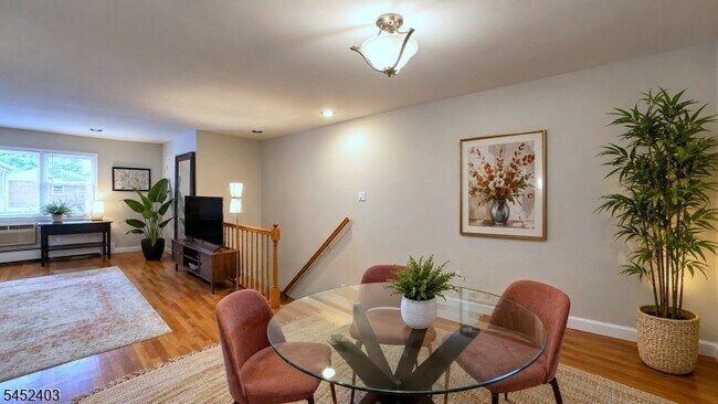 Building Photo - 43 Conforti Ave