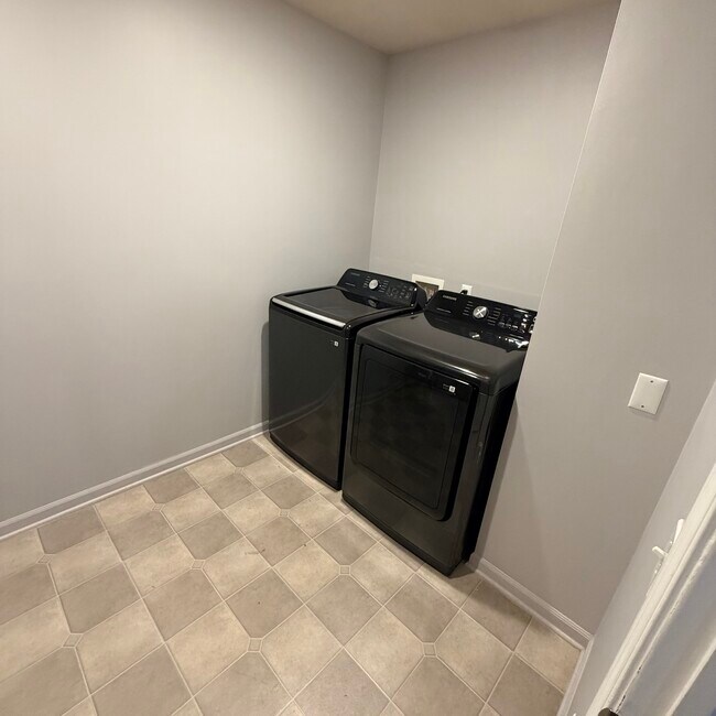 Foto del edificio - 543 Addington Ln