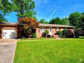 Building Photo - 609 Roosevelt Dr
