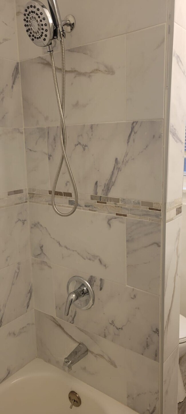 Foto del edificio - 49 N 63rd St